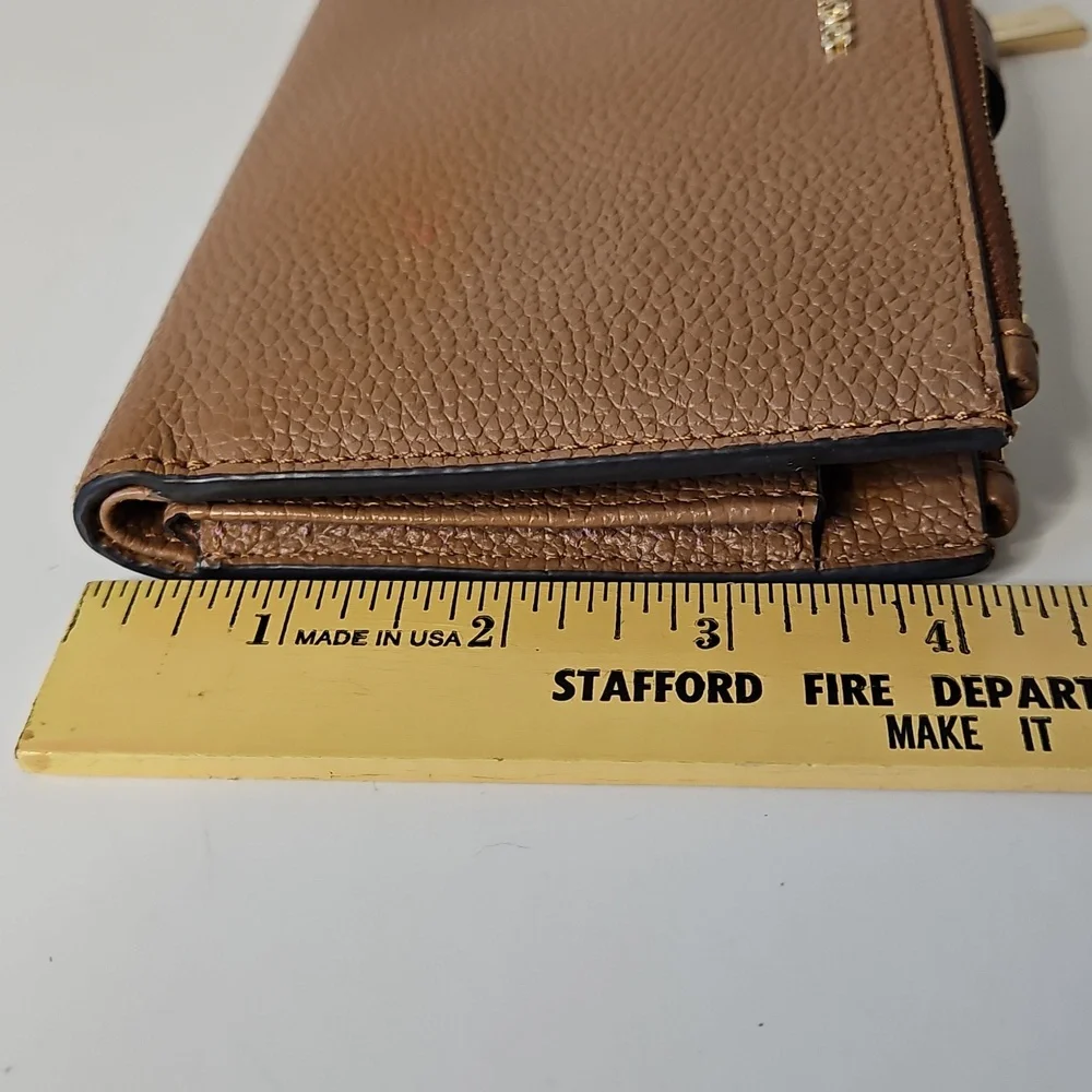 Michael Kors Jet Set Tan Saffiano Leather Smartphone Wallet